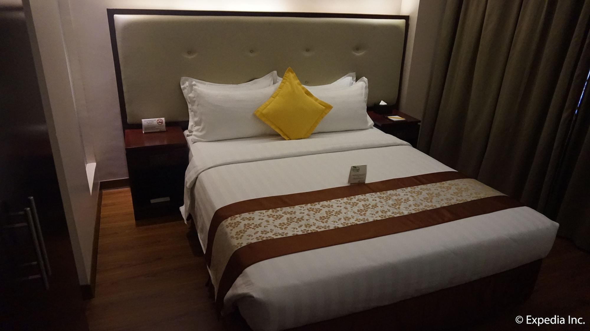 Ace Hotel And Suites Pasig City Экстерьер фото