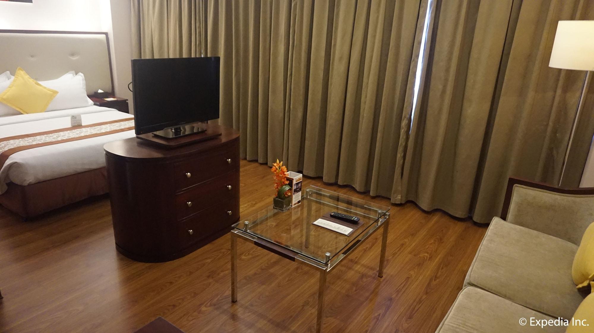 Ace Hotel And Suites Pasig City Экстерьер фото