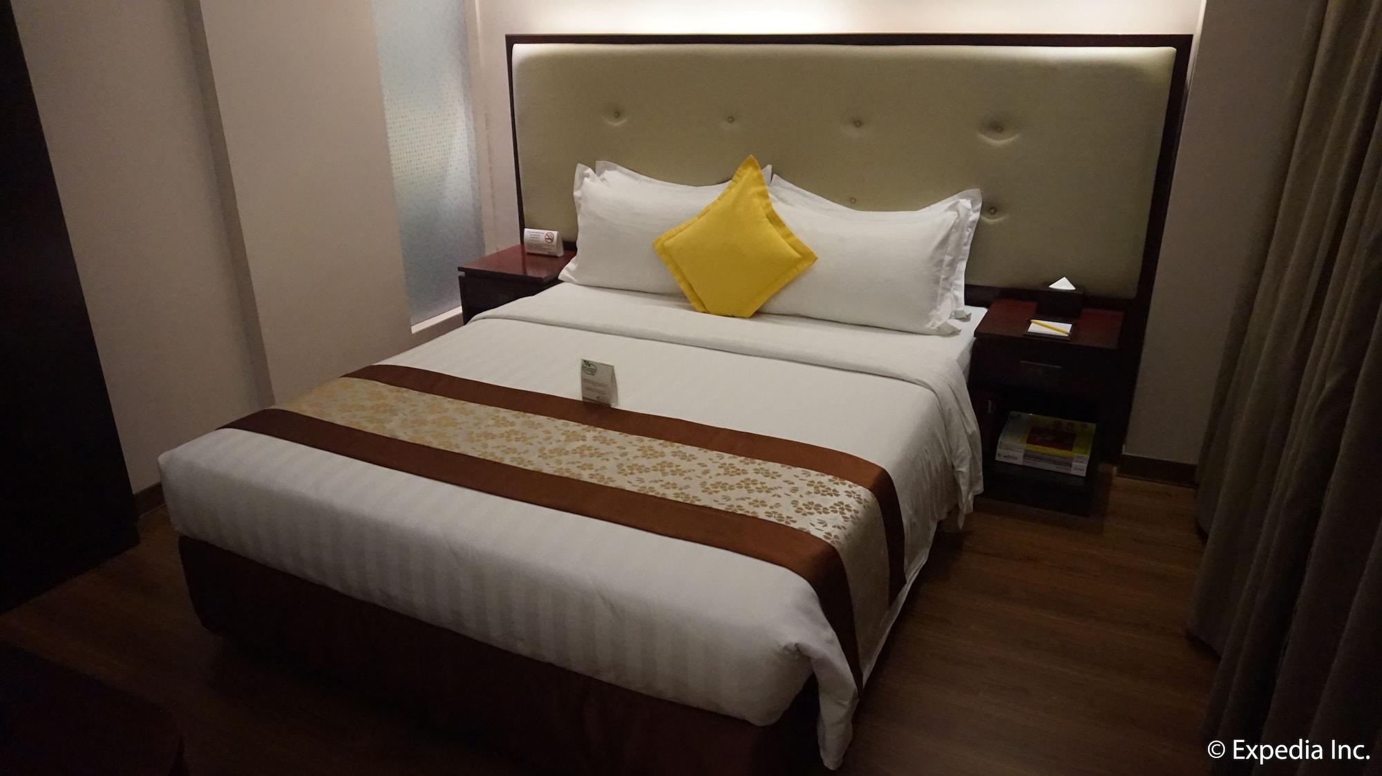 Ace Hotel And Suites Pasig City Экстерьер фото