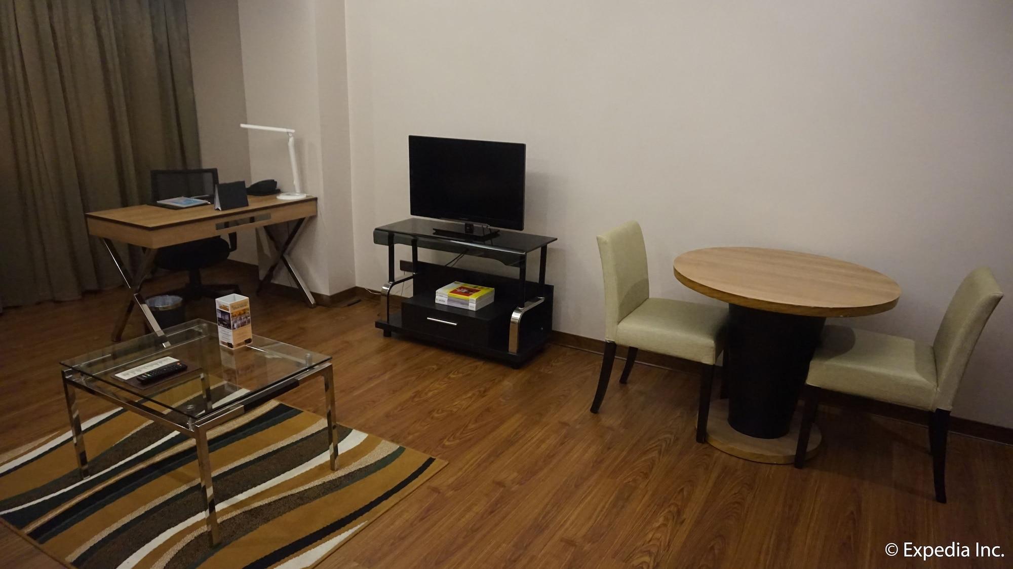 Ace Hotel And Suites Pasig City Экстерьер фото