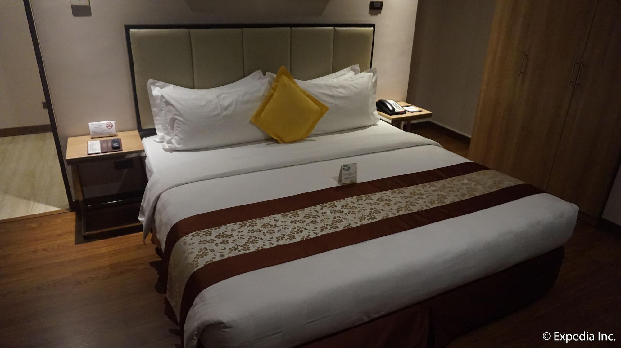 Ace Hotel And Suites Pasig City Экстерьер фото
