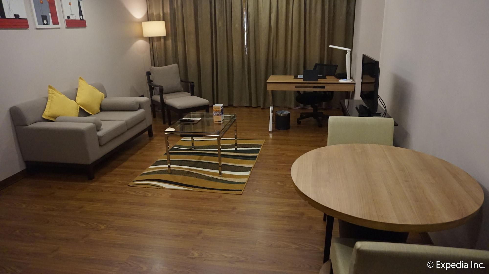 Ace Hotel And Suites Pasig City Экстерьер фото
