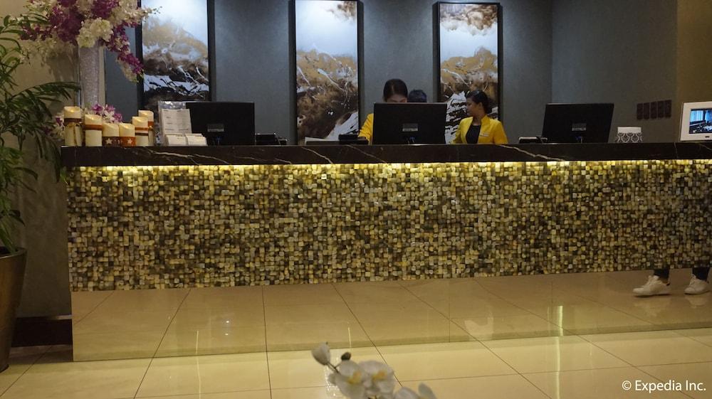 Ace Hotel And Suites Pasig City Экстерьер фото