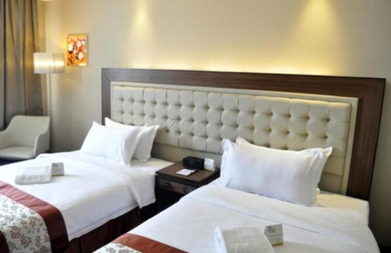 Ace Hotel And Suites Pasig City Экстерьер фото