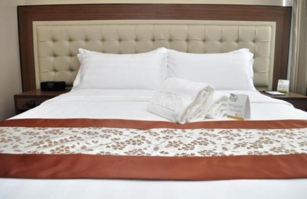 Ace Hotel And Suites Pasig City Экстерьер фото